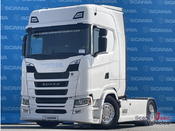 وحدة جر SCANIA S 500