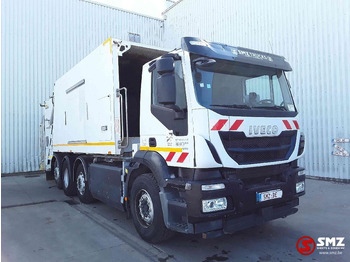 شاحنة النفايات IVECO Stralis