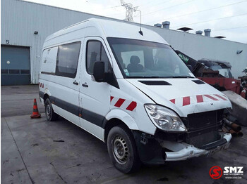 شاحنة مغلقة الصندوق MERCEDES-BENZ Sprinter 311