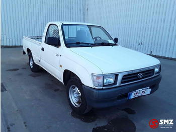 سيارة TOYOTA Hilux