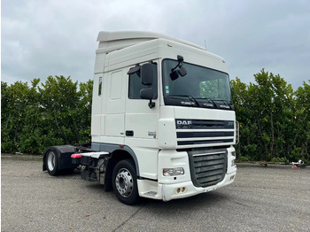 وحدة جر DAF XF 105