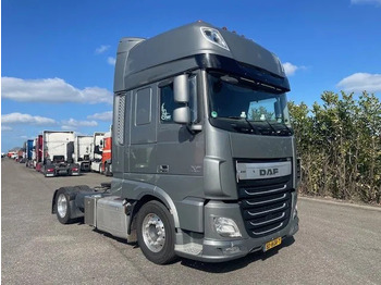 وحدة جر DAF XF 440