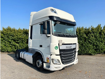 وحدة جر DAF XF 460