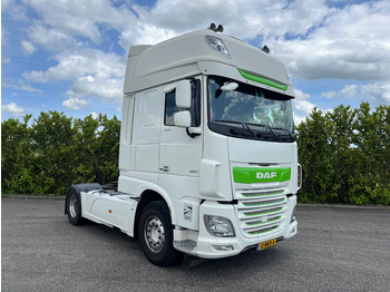 وحدة جر DAF XF 530