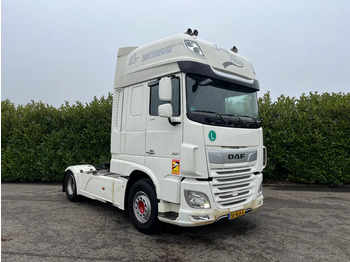 وحدة جر DAF XF 530