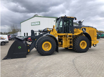 اللودر بعجل JOHN DEERE