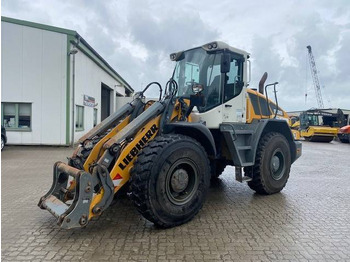 اللودر بعجل LIEBHERR L 538