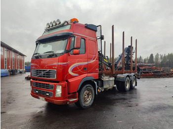 شاحنة قطع الأشجار VOLVO FH16