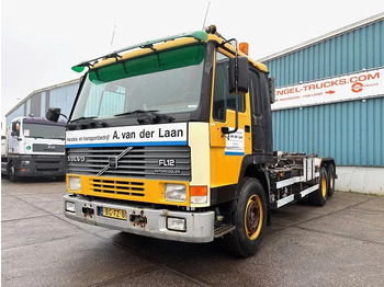 شاحنة ذات خطاف VOLVO FL12 380