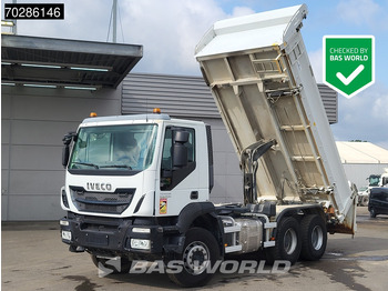 شاحنة قلاب IVECO Trakker