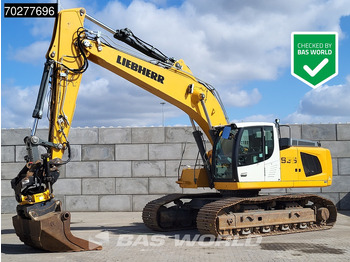 حفار زحاف LIEBHERR R 936