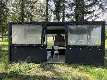 حاوية البناء