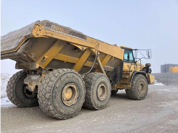 شاحنة قلاب مفصلية Bell B40D 6X6: صورة 5