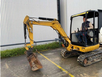 حفارة مُصَّغرة Caterpillar CANOPY 302.7DCR MACHINE SUISSE: صورة 4