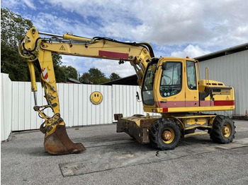 حفارة دولاب LIEBHERR A 900