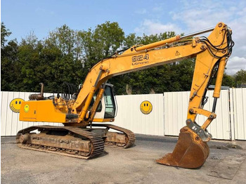حفار زحاف LIEBHERR R 924