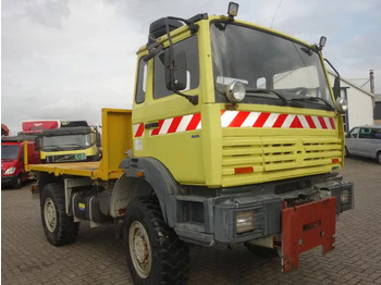 شاحنة مقفلة RENAULT TRM
