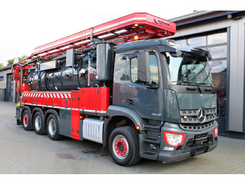 شاحنة الشفط MERCEDES-BENZ Arocs 3246