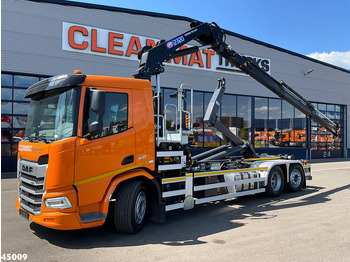 شاحنة ذات خطاف DAF XD 450