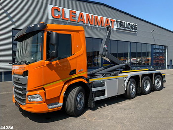 شاحنة ذات خطاف DAF XD 450