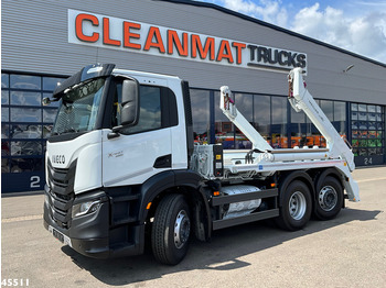 شاحنة نقل المخلفات IVECO X-WAY