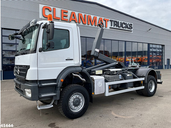 شاحنة ذات خطاف MERCEDES-BENZ Axor 1929