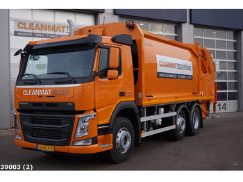 شاحنة النفايات VOLVO FM 330