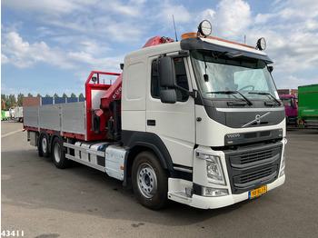 شاحنة كرين Volvo FM 500 Euro 6 HMF 32 Tonmeter laadkraan Just 166.643 km!: صورة 4