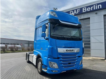 وحدة جر DAF XF 530