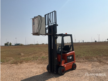 رافعة شوكية كهربائية HYSTER