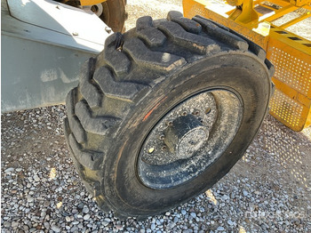 شاحنة ذراع مفصلي 2008 Haulotte HA16PXNT 4WD Diesel Articulating Boom Lift: صورة 5