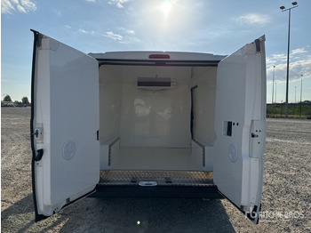 فان المدمجة 2020 Peugeot Boxer 2.2HDI L1H1 Refrigerated Truck: صورة 5