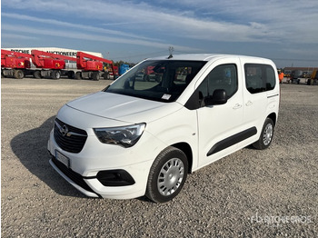 فان المدمجة OPEL