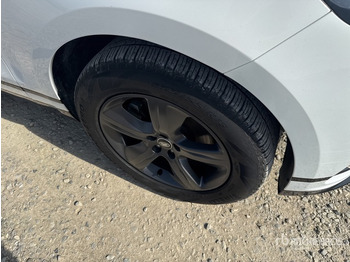 سيارة دفع رباعي 2023 Land Rover Velar 2.0 D I4 204 R-DYNAMIC S 4WD AUTO SUV: صورة 5