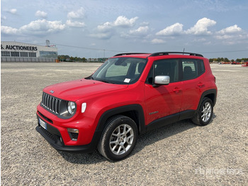 سيارة دفع رباعي JEEP