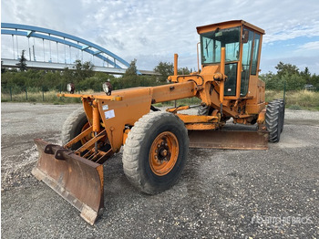 ممهدة JOHN DEERE