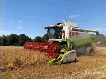 حصادة موحَّدة CLAAS Lexion 460