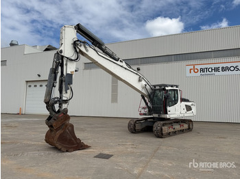 حفار زحاف LIEBHERR R 924