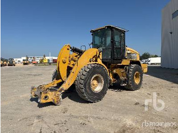 اللودر بعجل CATERPILLAR 938M