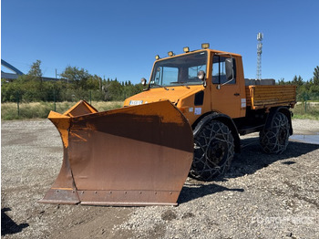 آلية المنفعة/ مركبة خاصة UNIMOG
