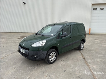 شاحنة التوصيل PEUGEOT Partner