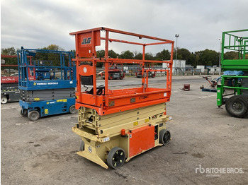 رافعة هيدروليكية مقصية JLG