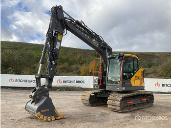 حفار زحاف VOLVO ECR145