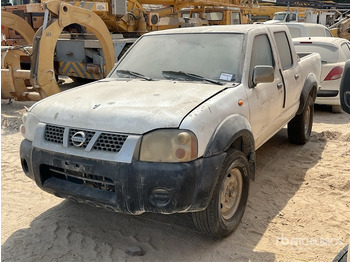 شاحنة البيك أب NISSAN