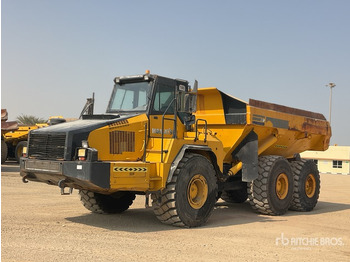 شاحنة قلاب مفصلية KOMATSU HM400