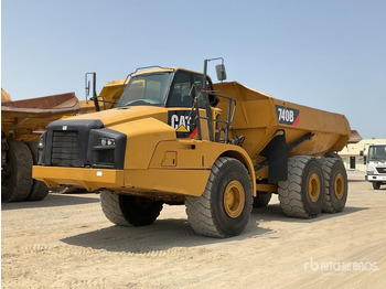شاحنة قلاب مفصلية CATERPILLAR 740B