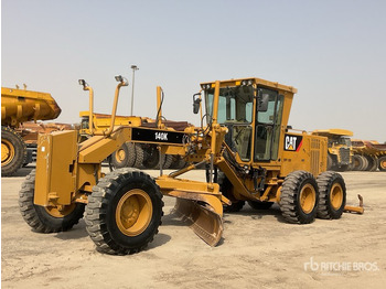 ممهدة CATERPILLAR 140K