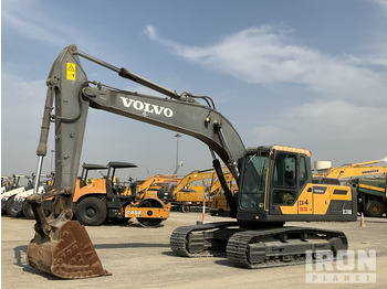 حفار زحاف VOLVO EC210D