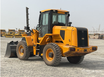 اللودر بعجل 2019 JCB 433-4: صورة 3