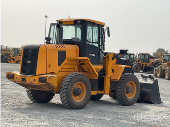 اللودر بعجل 2019 JCB 433-4: صورة 4